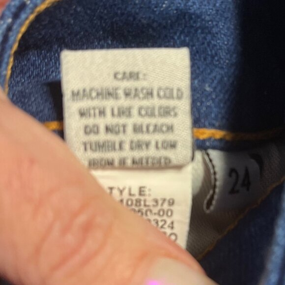 ÉTICA Micki Cropped Flare Jeans in Pure Blue - Picture 4 of 8